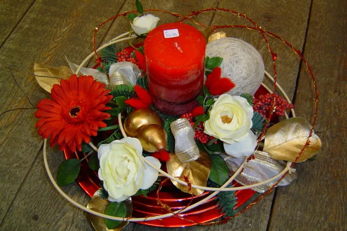 Flores para Navidad, regalos y adornos florales decorativos navideños