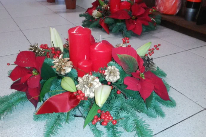 Flores para Navidad, regalos y adornos florales decorativos navideños